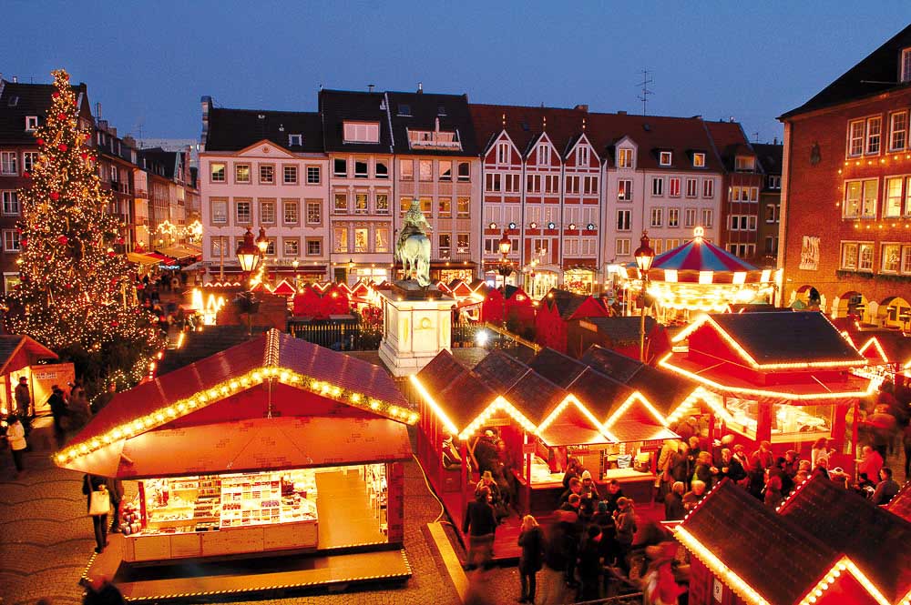 Dusseldorf Before Christmas Christmas Markets Ice Skating And Romantic Boat Tours Travel1000places Travel Destinations
