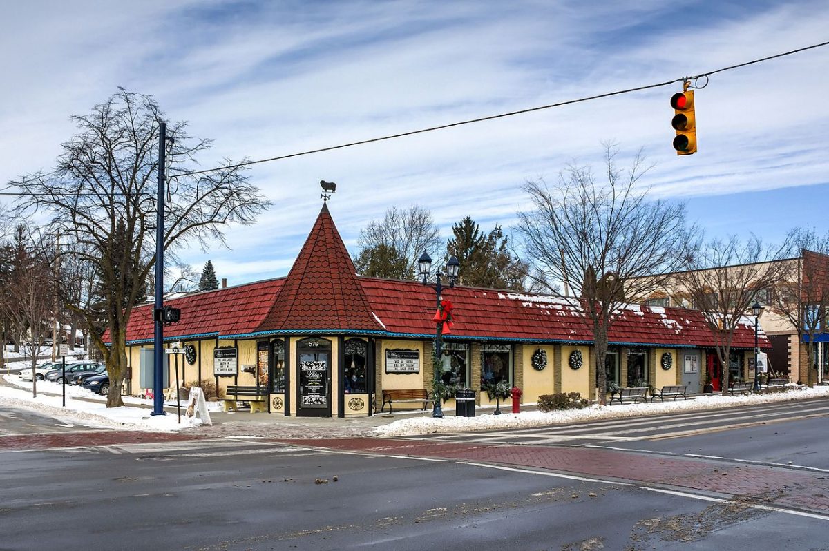 Abby's, Frankenmuth, Michigan [photo: Crisco 1492 / CC BY-SA (https://creativecommons.org/licenses/by-sa/4.0)]