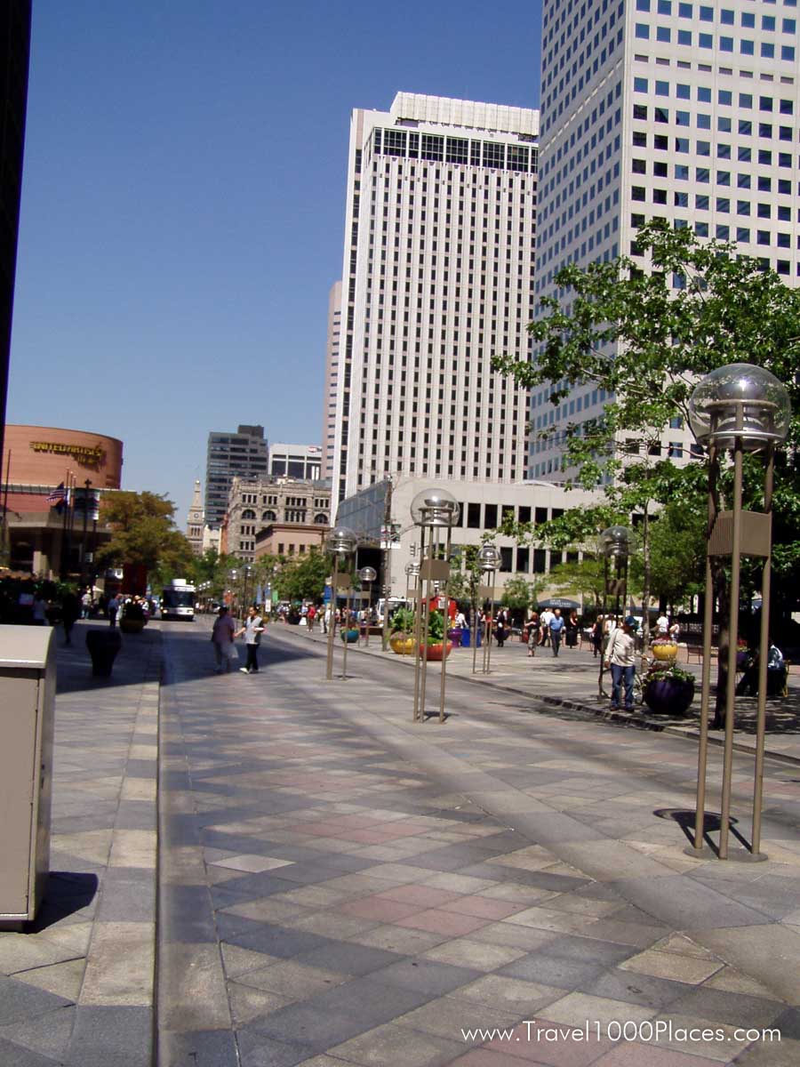 16th Street Mall pedestrian zone, Denver, Colorado, USA