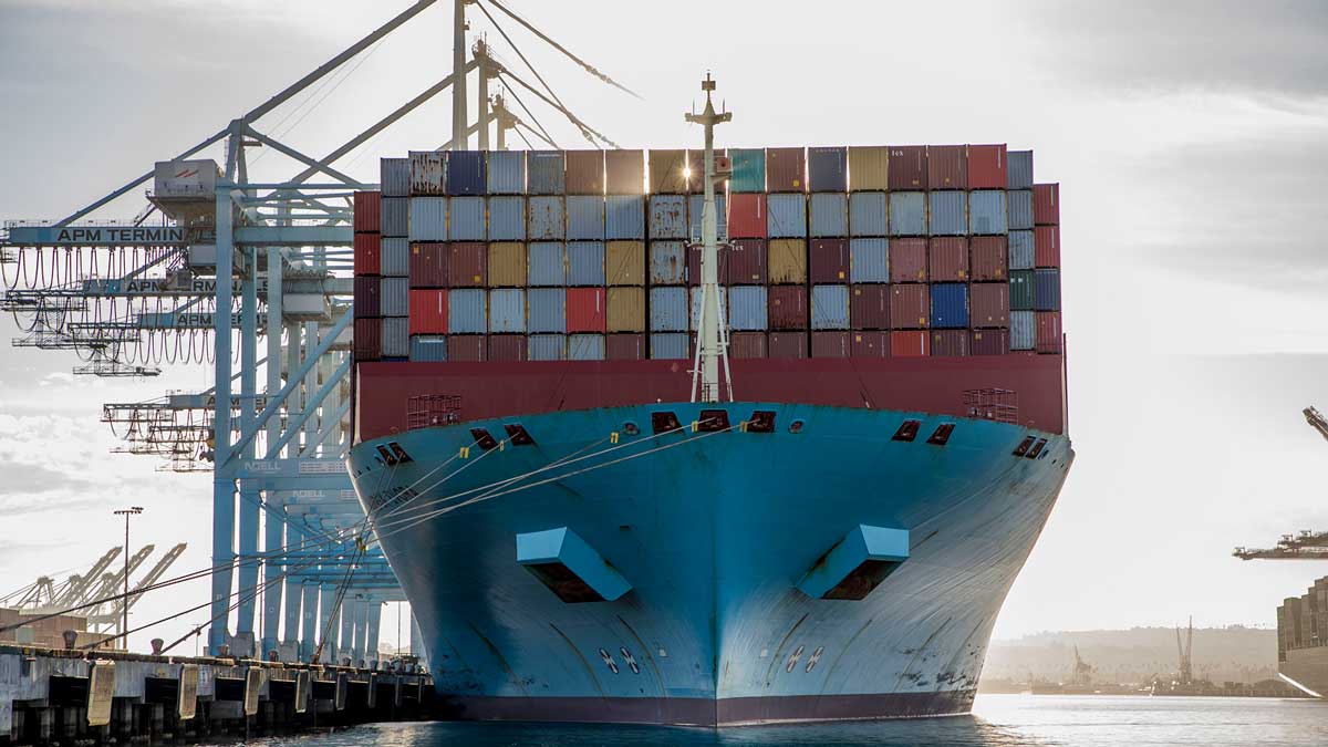 Maersk Evora -- Port of Los Angeles [image source: Port of Los Angeles]